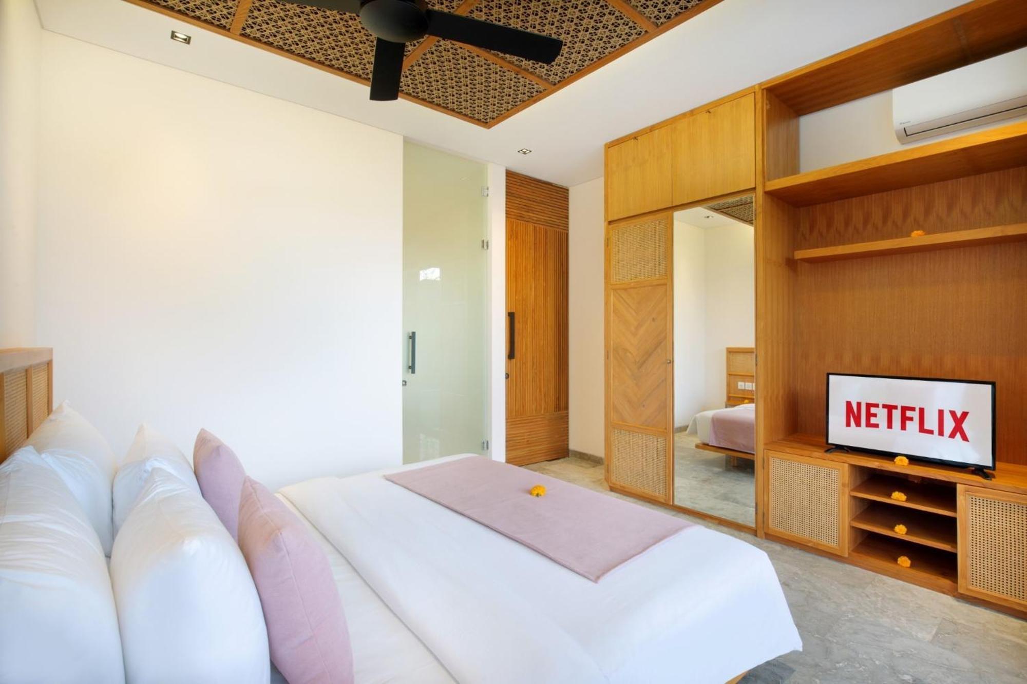 Eight Palms Villa Seminyak By Ini Vie Hospitality Экстерьер фото